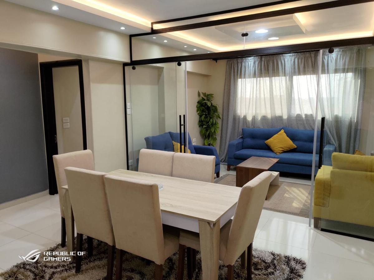 3 Bedrooms Luxurious In Nasr Apartamento Cairo